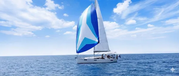 יאכטה עד 14 מפליגים