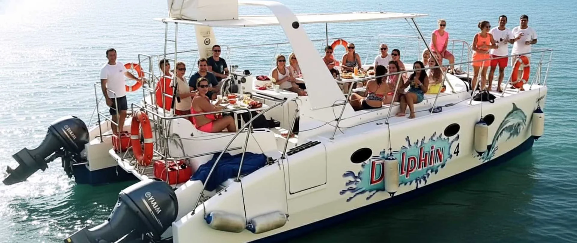 יאכטה קטמרן דולפין